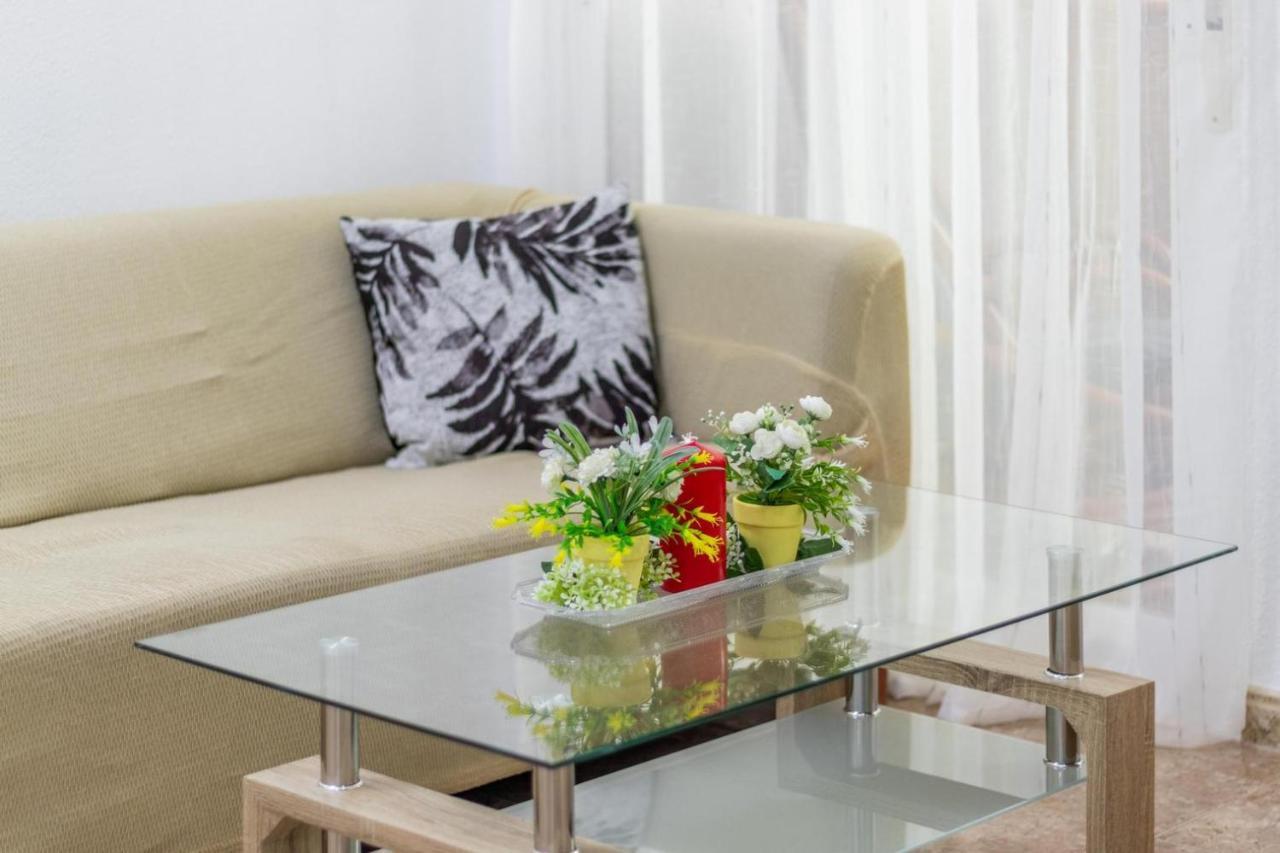 Albamar Apartamento 6 Personas Con Parking Cerca De La Playa 칼페 외부 사진